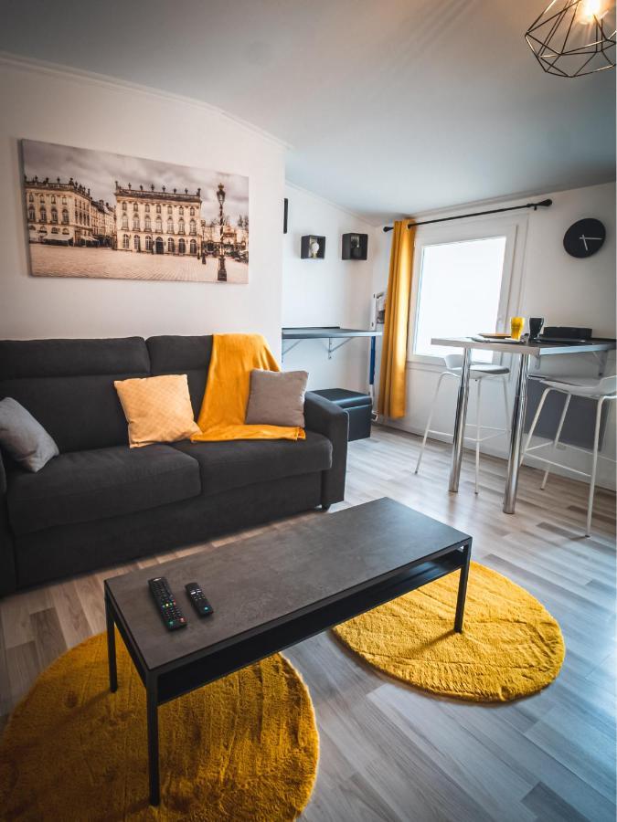 Le P'Tit Jeanne D'Arc Logements Insolites Nancy Exterior foto